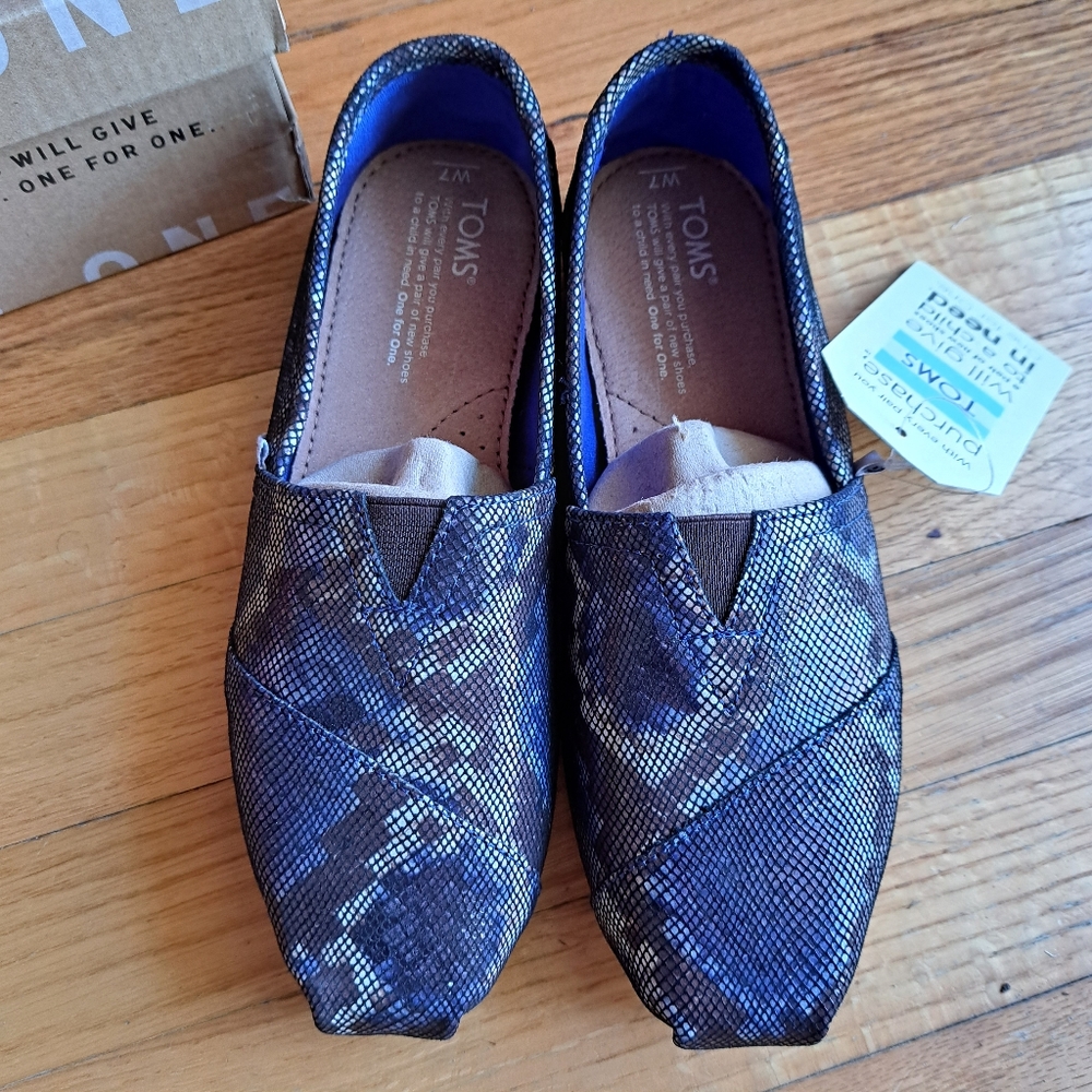 Toms classic blue leather snake shoes